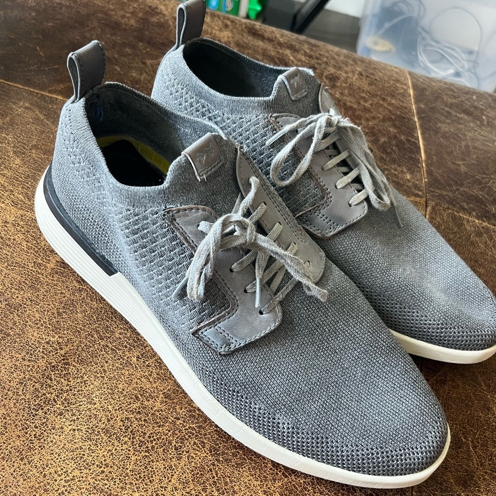 Wolf & Shepherd Grey SwiftKnit Derby Sneakers